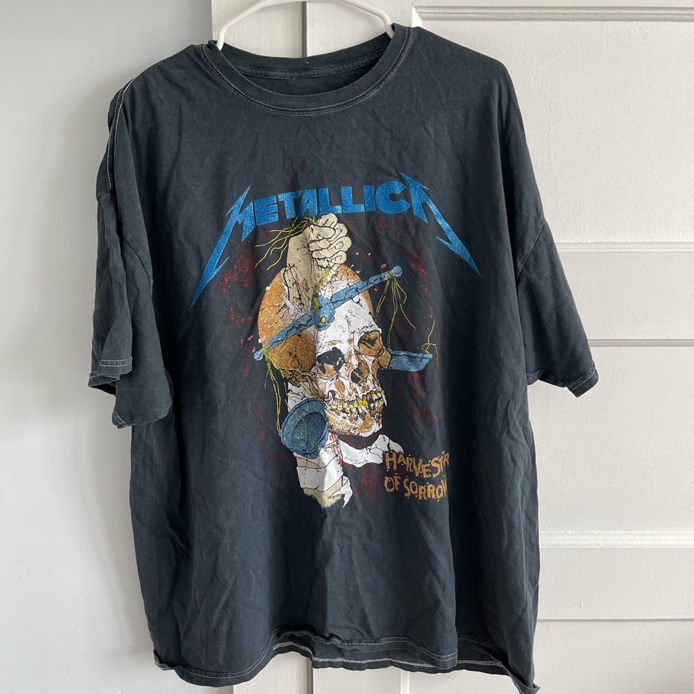 UO Metallica Harvester of Sorrow Tour Glitter Tee